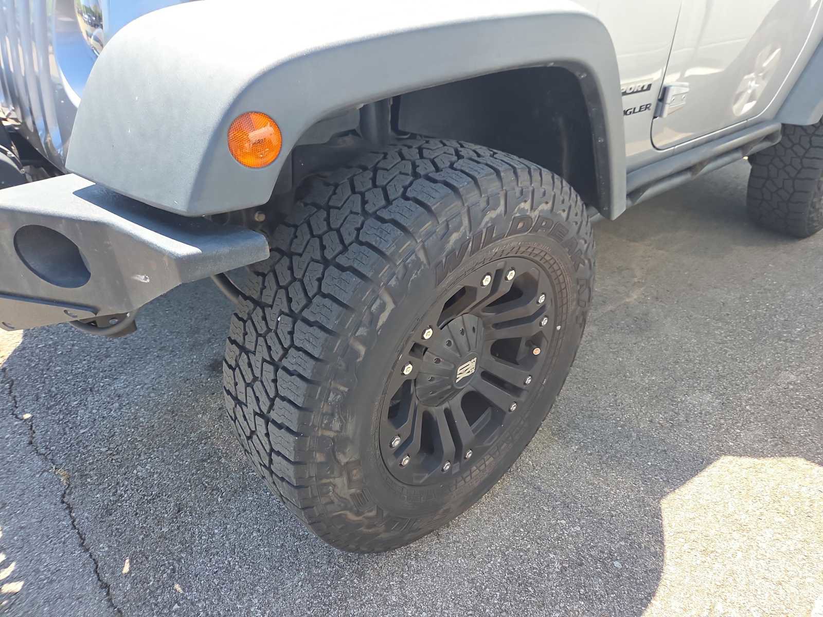 Used 2015 Jeep Wrangler Sport w/ Connectivity Group image 8