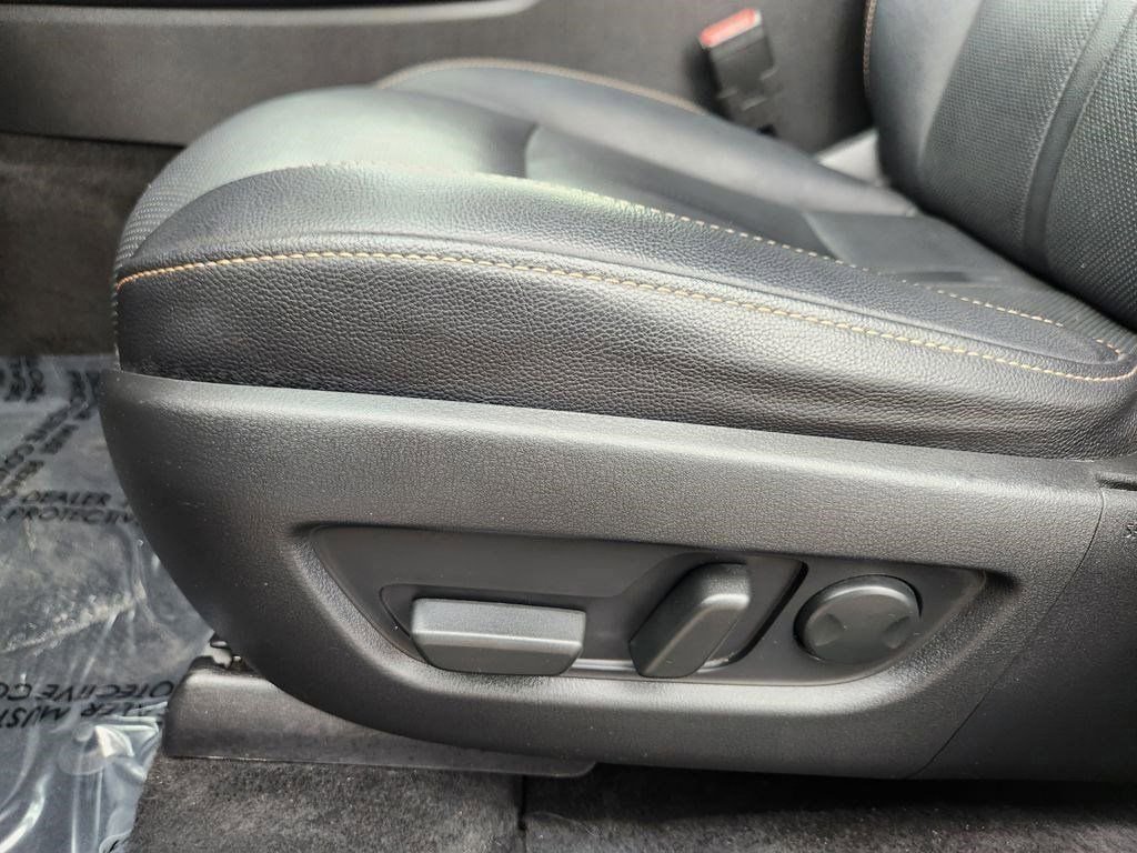 Used 2025 MAZDA CX-90 3.3 Turbo w/ Preferred Package image 12