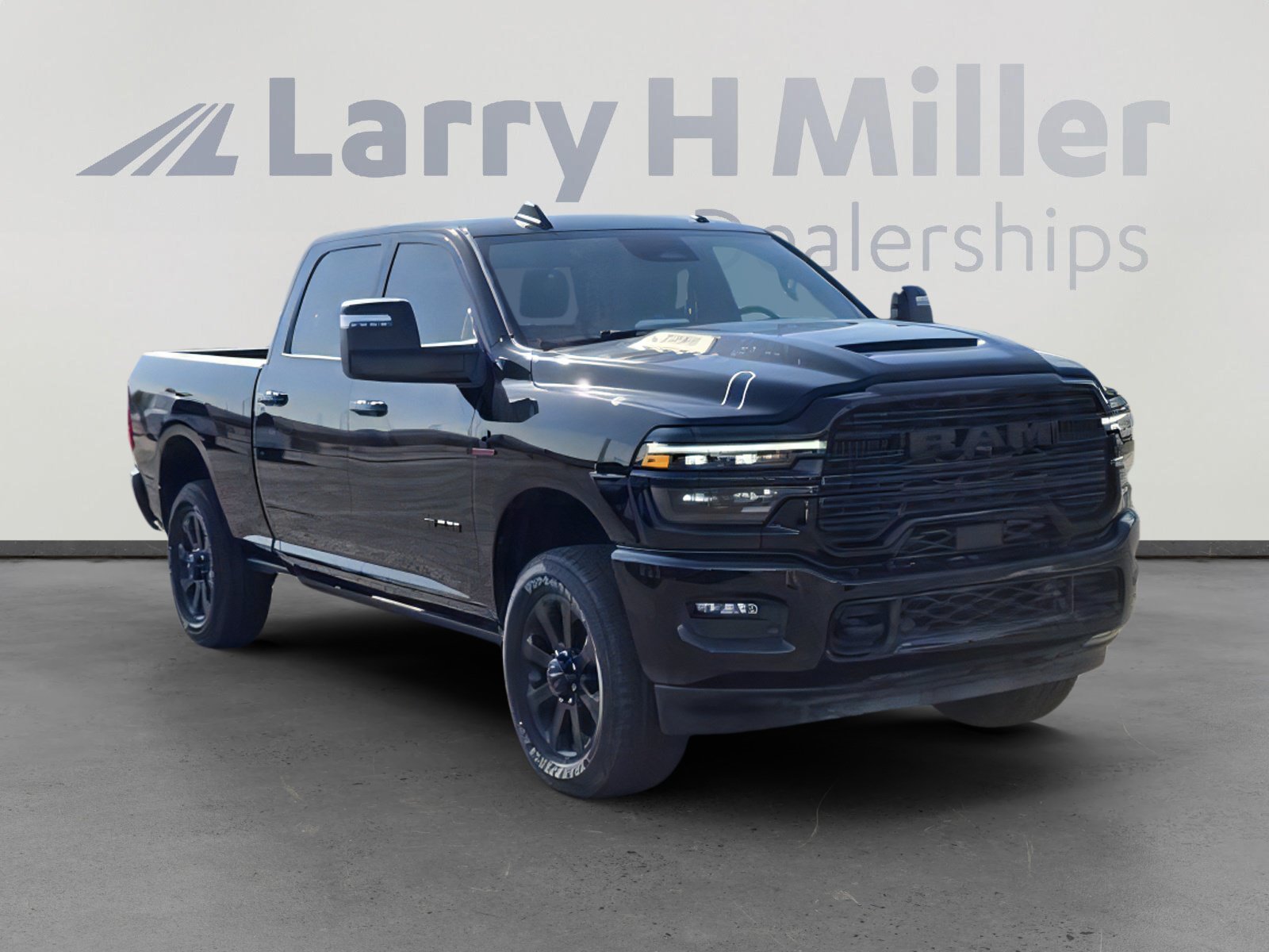 New 2025 RAM 2500 Laramie AWD/4WD image 7