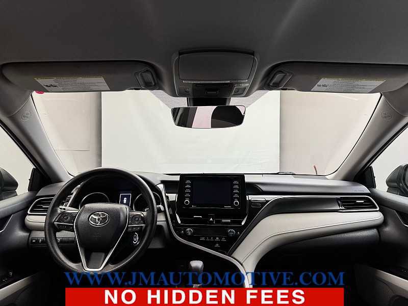 Used 2023 Toyota Camry LE image 11