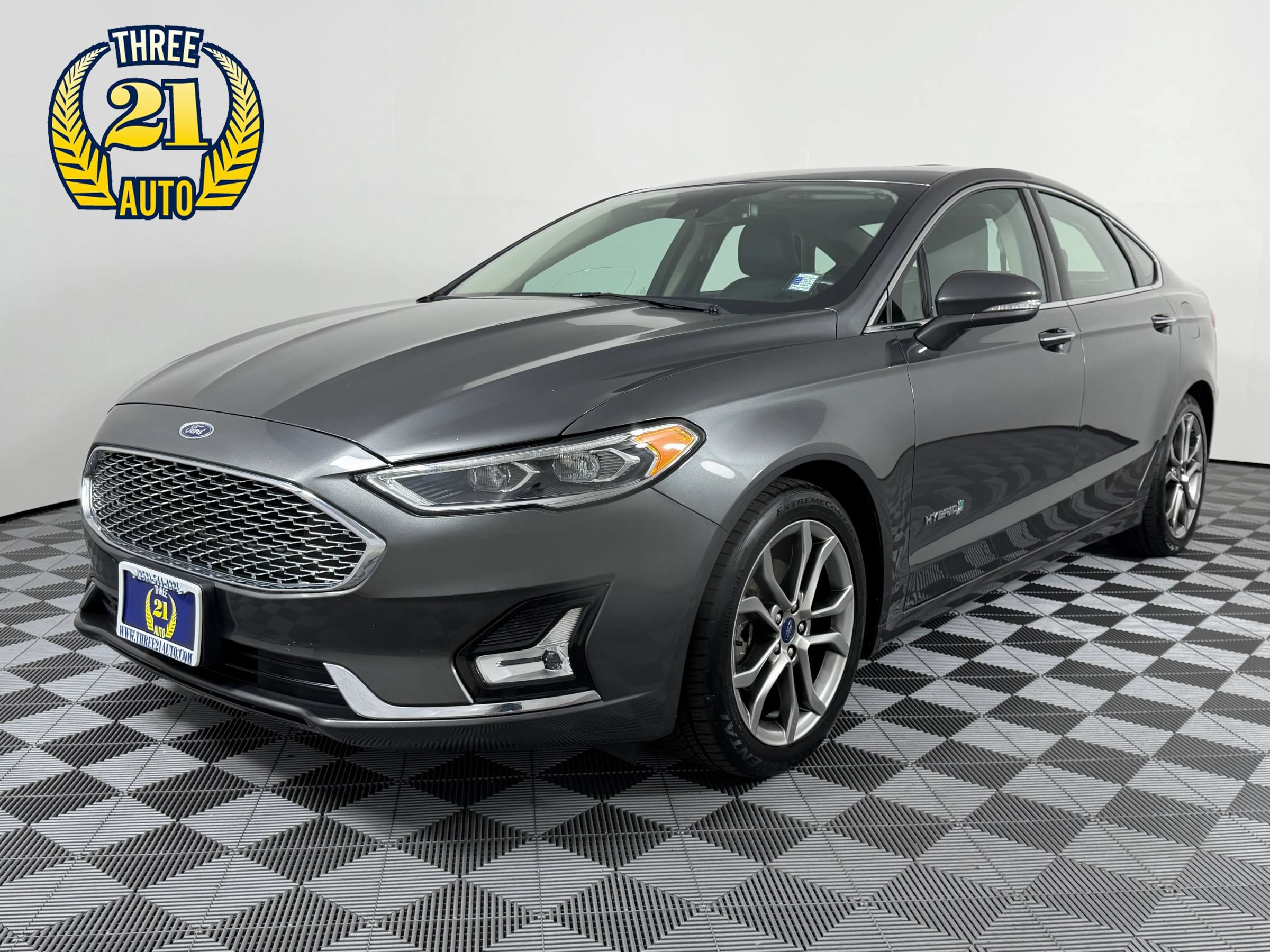 Used 2019 Ford Fusion Titanium FWD image 1
