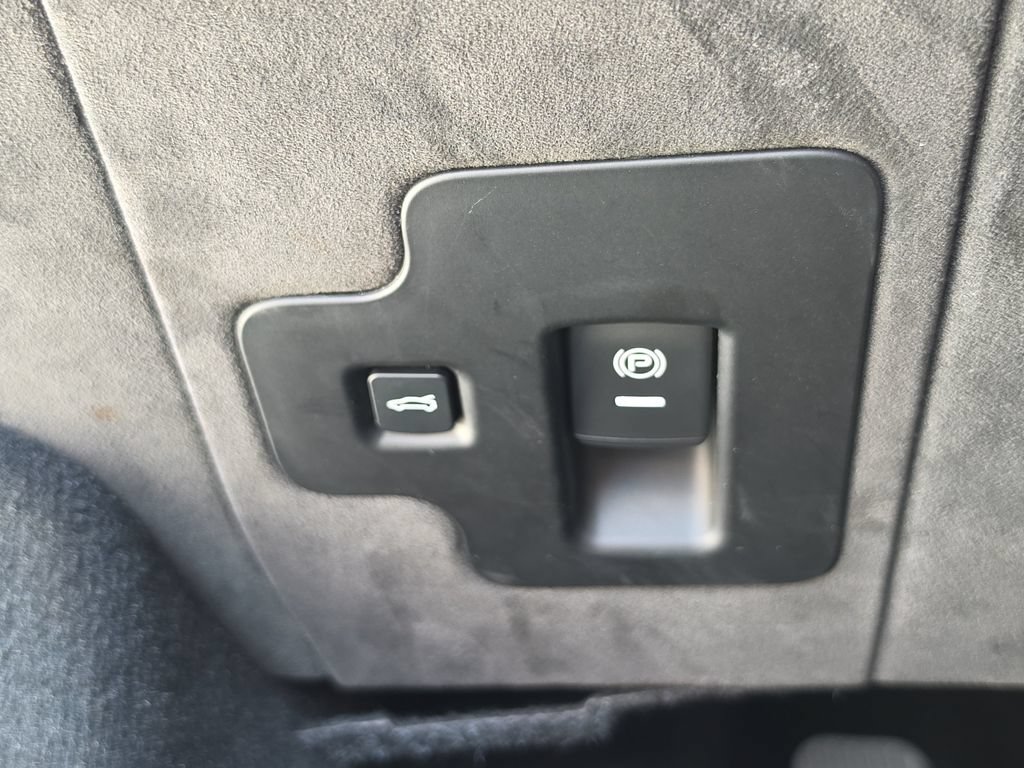 Used 2022 Maserati MC20 Coupe RWD image 20