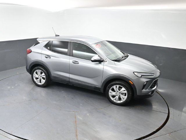 Used 2025 Buick Encore GX Preferred AWD/4WD image 42