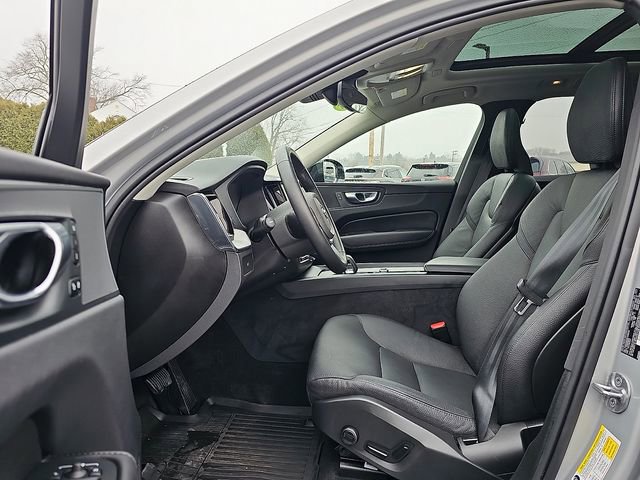 Used 2025 Volvo XC60 B5 Plus w/ Protection Package Premier image 14