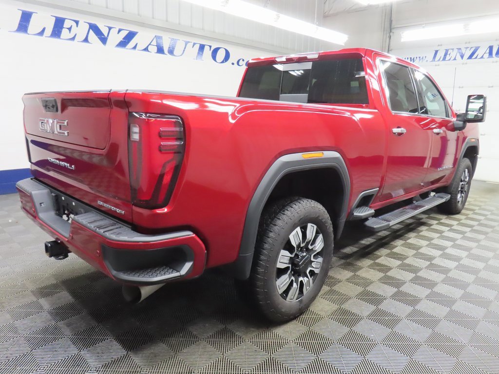Used 2024 GMC Sierra 2500 Denali image 4