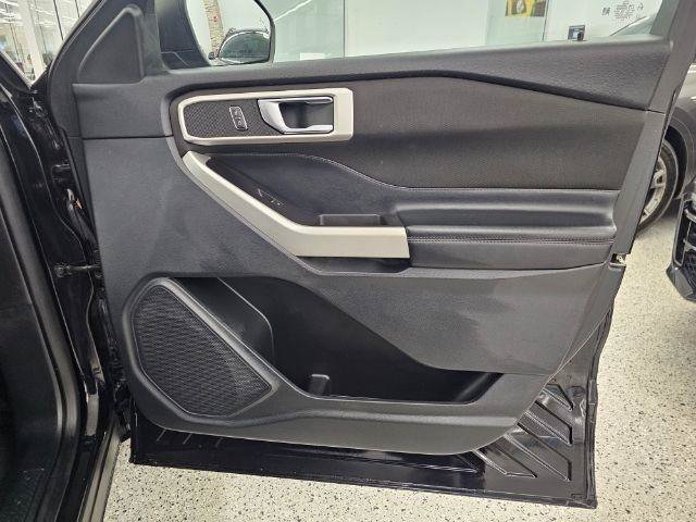Used 2020 Ford Explorer XLT AWD/4WD image 37