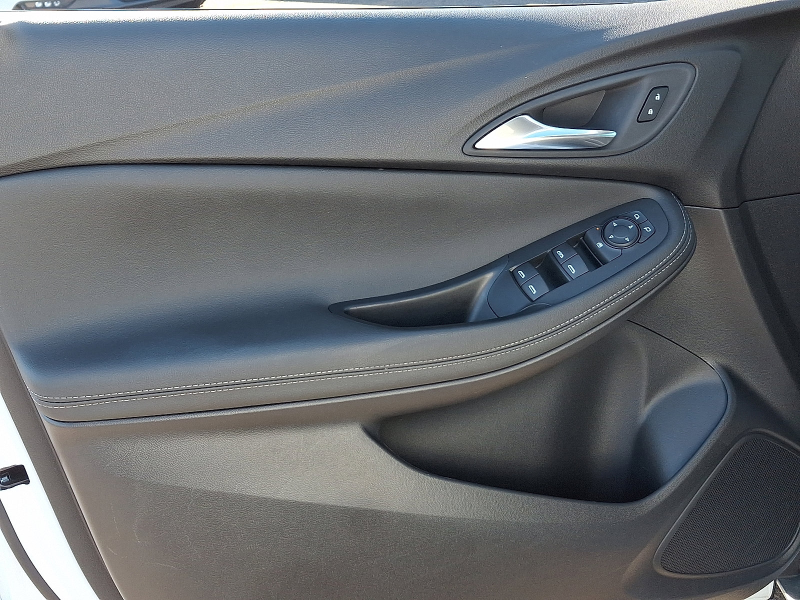 Used 2024 Buick Encore GX Preferred image 12