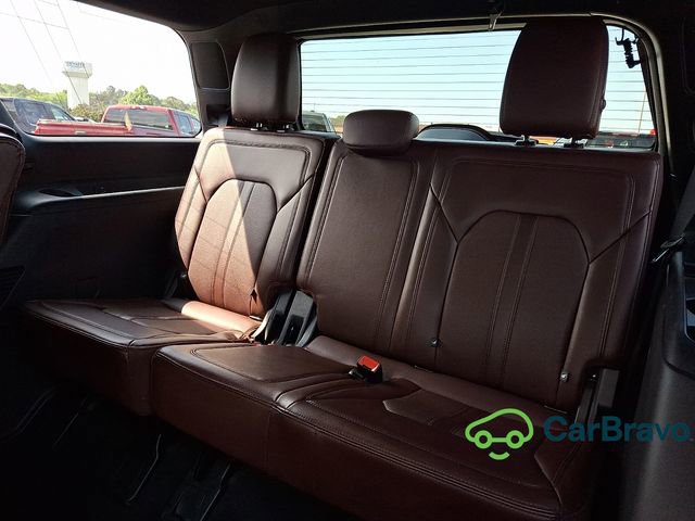 Used 2024 Ford Expedition Limited AWD/4WD image 11