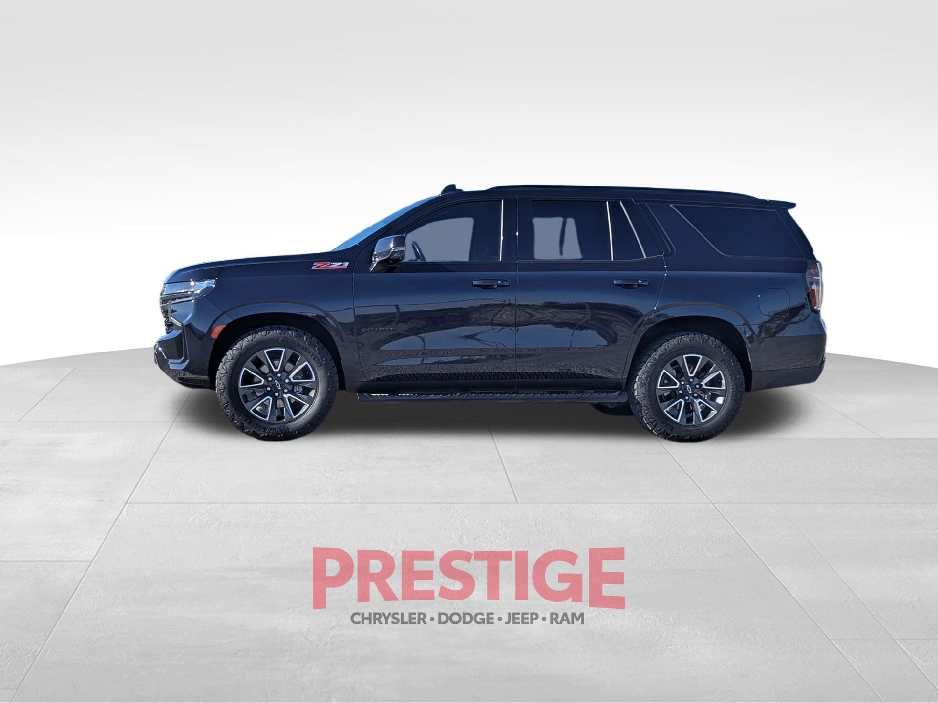 Used 2022 Chevrolet Tahoe Z71 w/ Z71 Off-Road Package AWD/4WD image 17