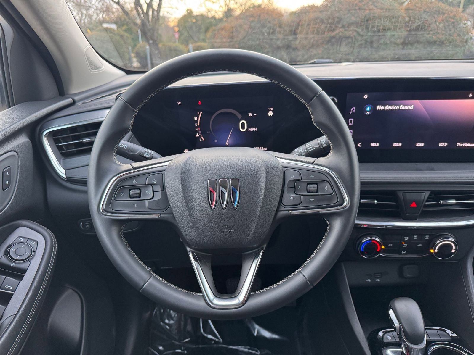 Used 2025 Buick Encore GX Preferred image 29