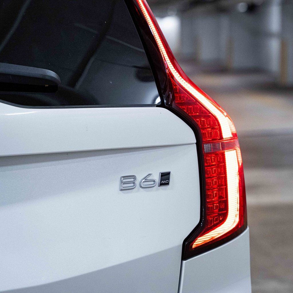 New 2026 Volvo XC90 B6 Plus w/ Protection Package Premier image 8