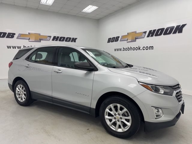 Used 2018 Chevrolet Equinox LS FWD image 3