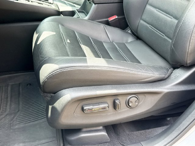 Used 2023 Honda CR-V EX-L image 24