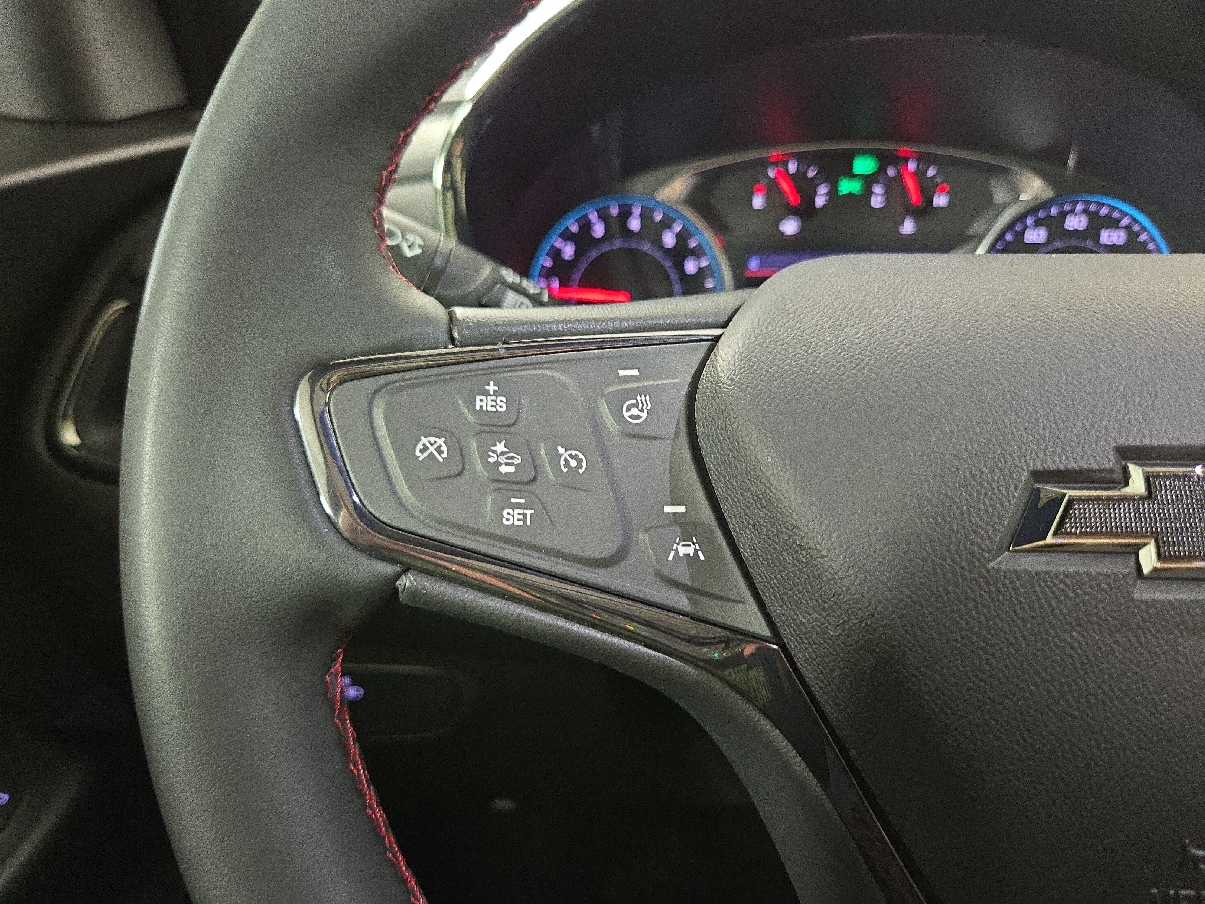 Certified 2023 Chevrolet Equinox RS FWD image 15