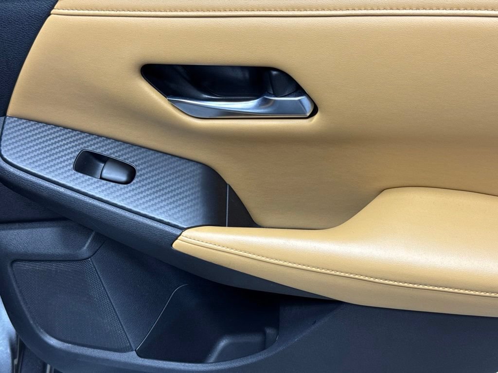 Used 2020 Nissan Sentra SV w/ SV Premium Package FWD image 23