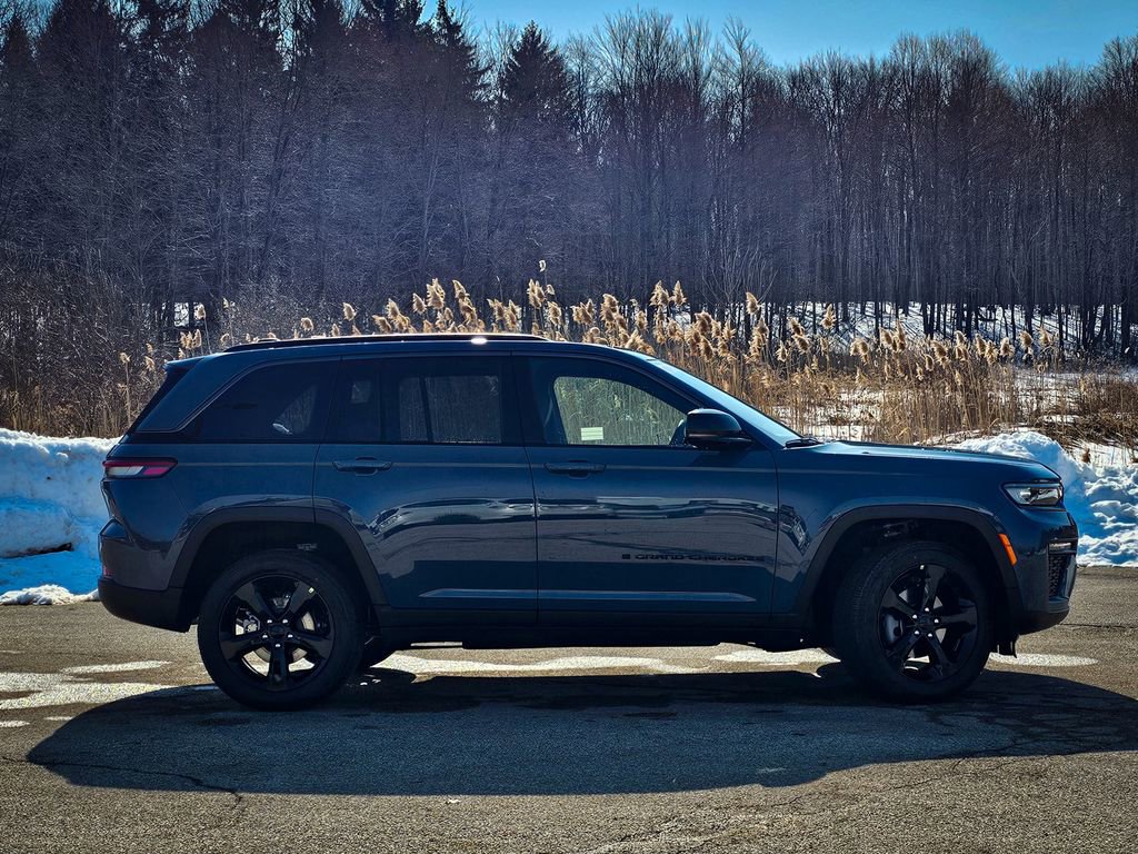 New 2026 Jeep Grand Cherokee Limited image 2