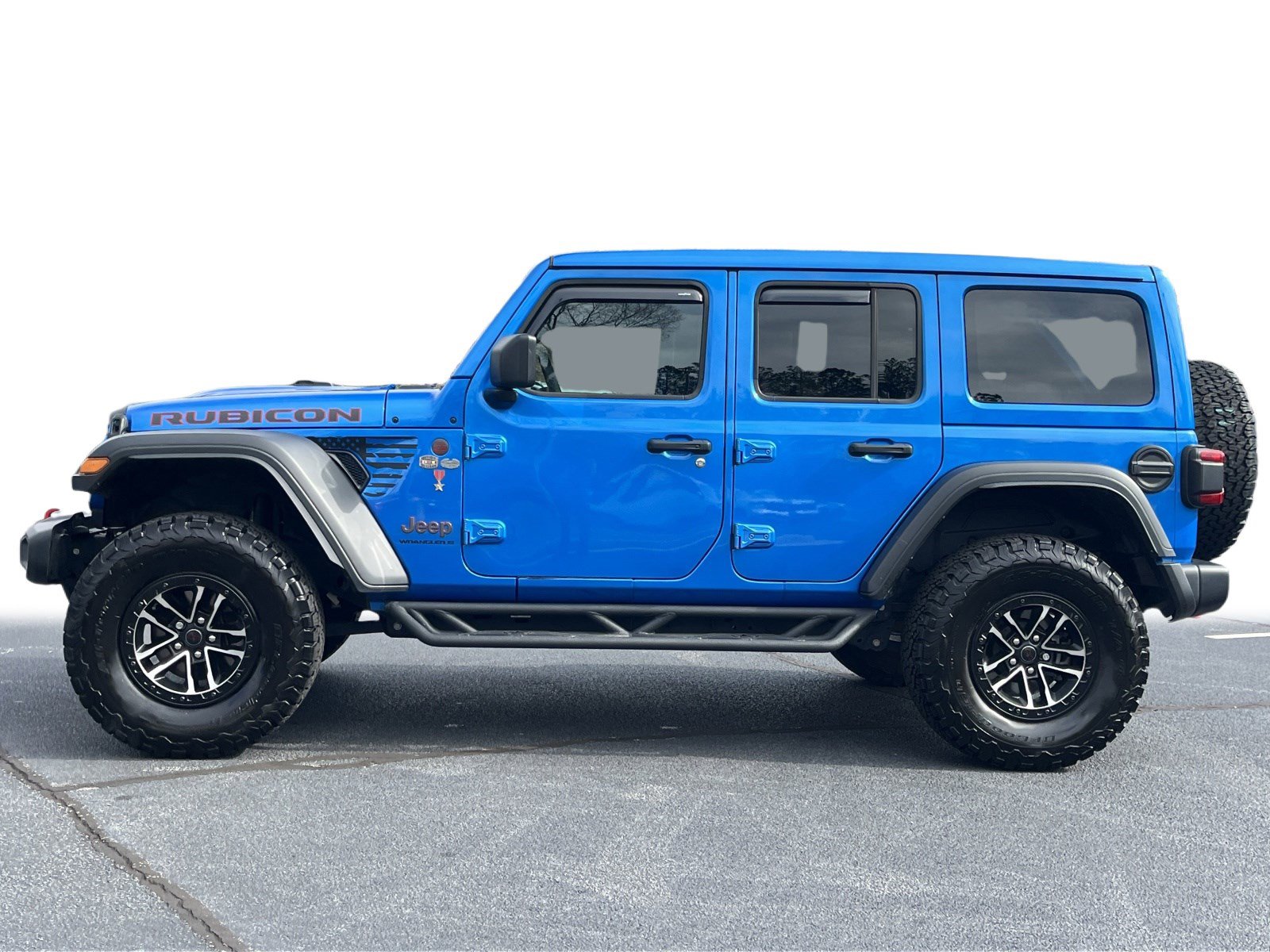 Used 2024 Jeep Wrangler Unlimited Rubicon w/ XTREMEE 35" Tire Package image 20