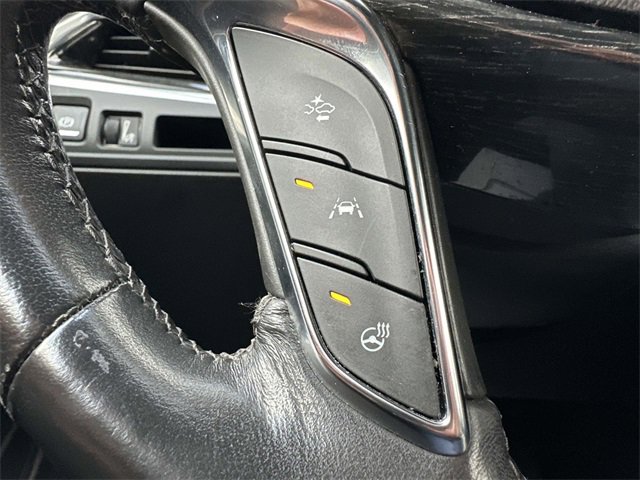 Certified 2022 Cadillac XT5 Premium Luxury image 68