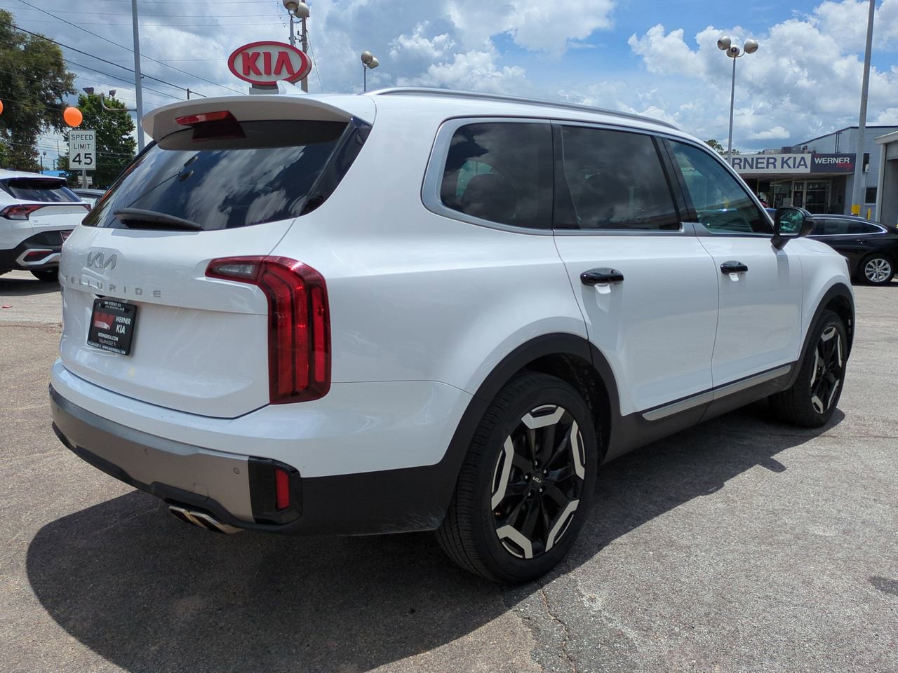 Certified 2025 Kia Telluride S FWD image 5