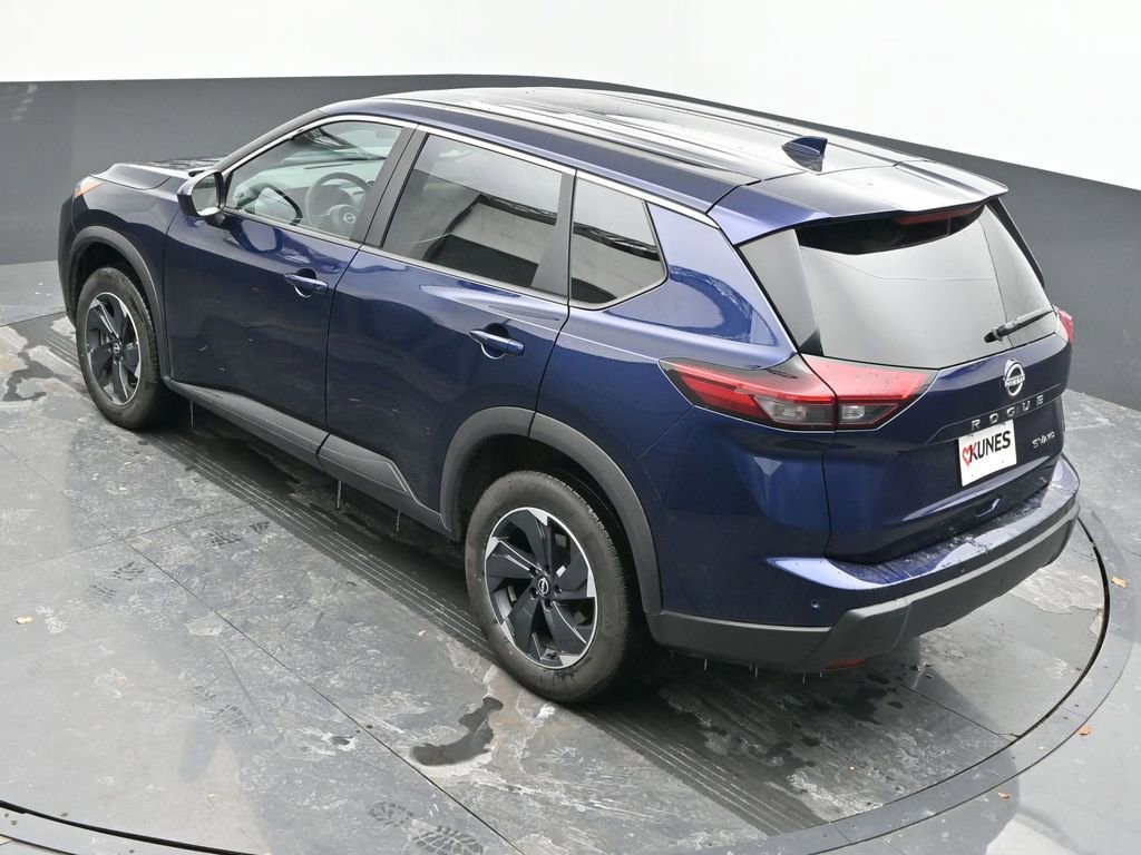 Used 2024 Nissan Rogue SV image 36