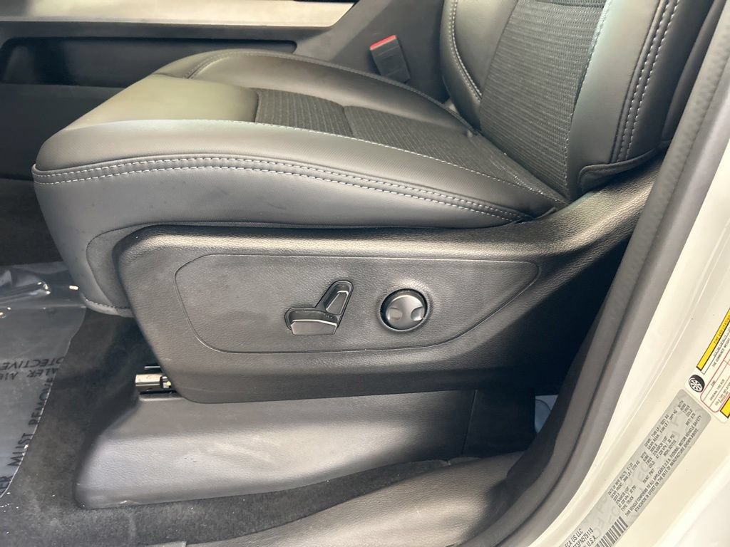 Used 2023 RAM 1500 Big Horn AWD/4WD image 41