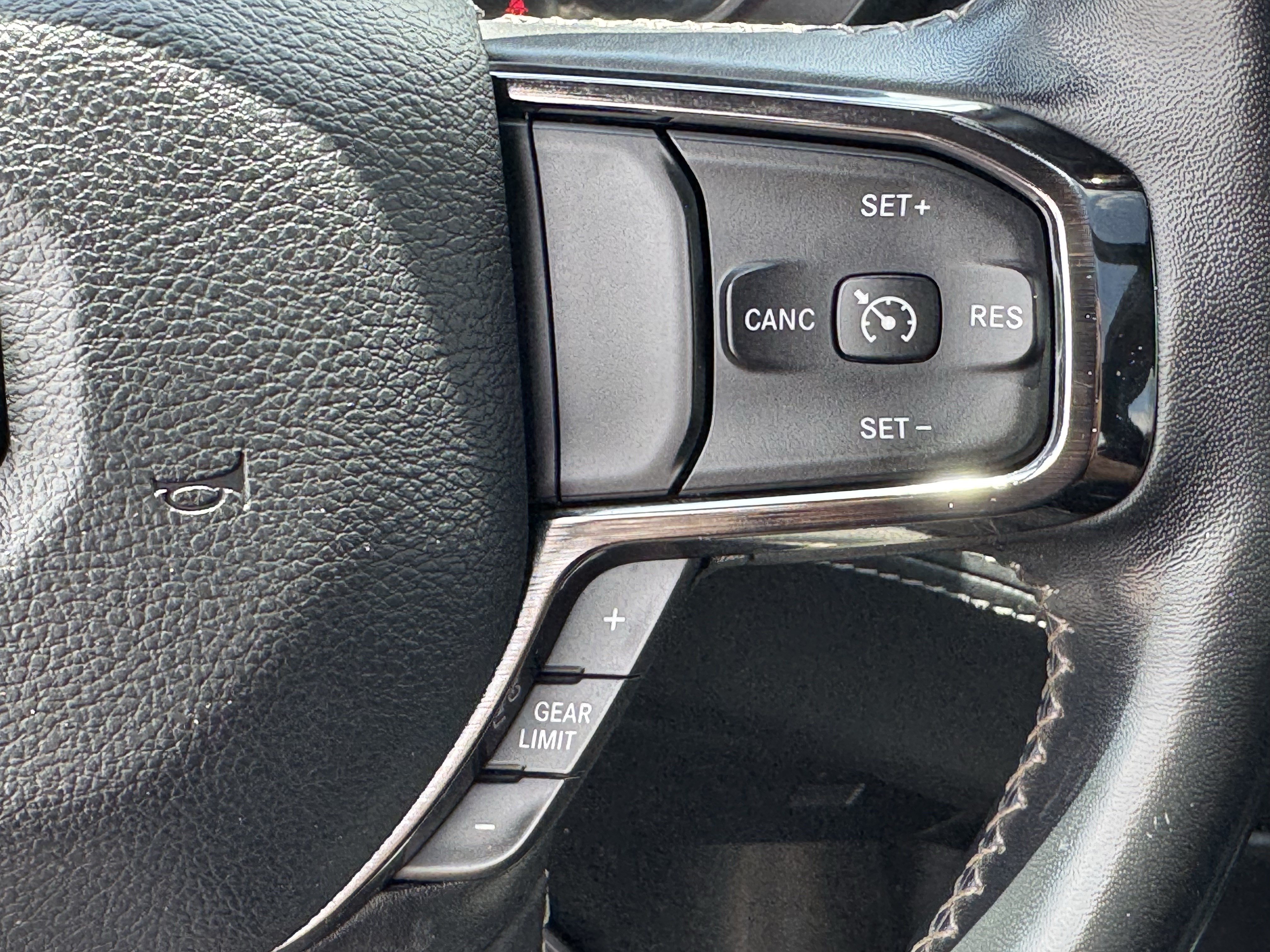 Used 2024 RAM 1500 Limited AWD/4WD image 20