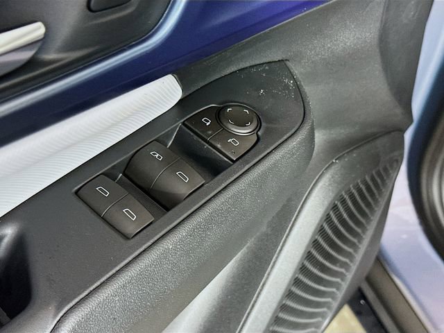 New 2026 Chevrolet Equinox EV LT image 18