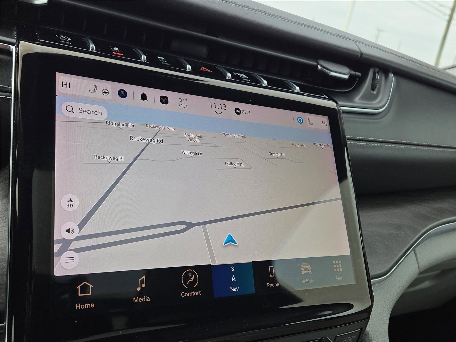 Used 2022 Jeep Grand Cherokee Overland w/ Luxury Tech Group IV image 8