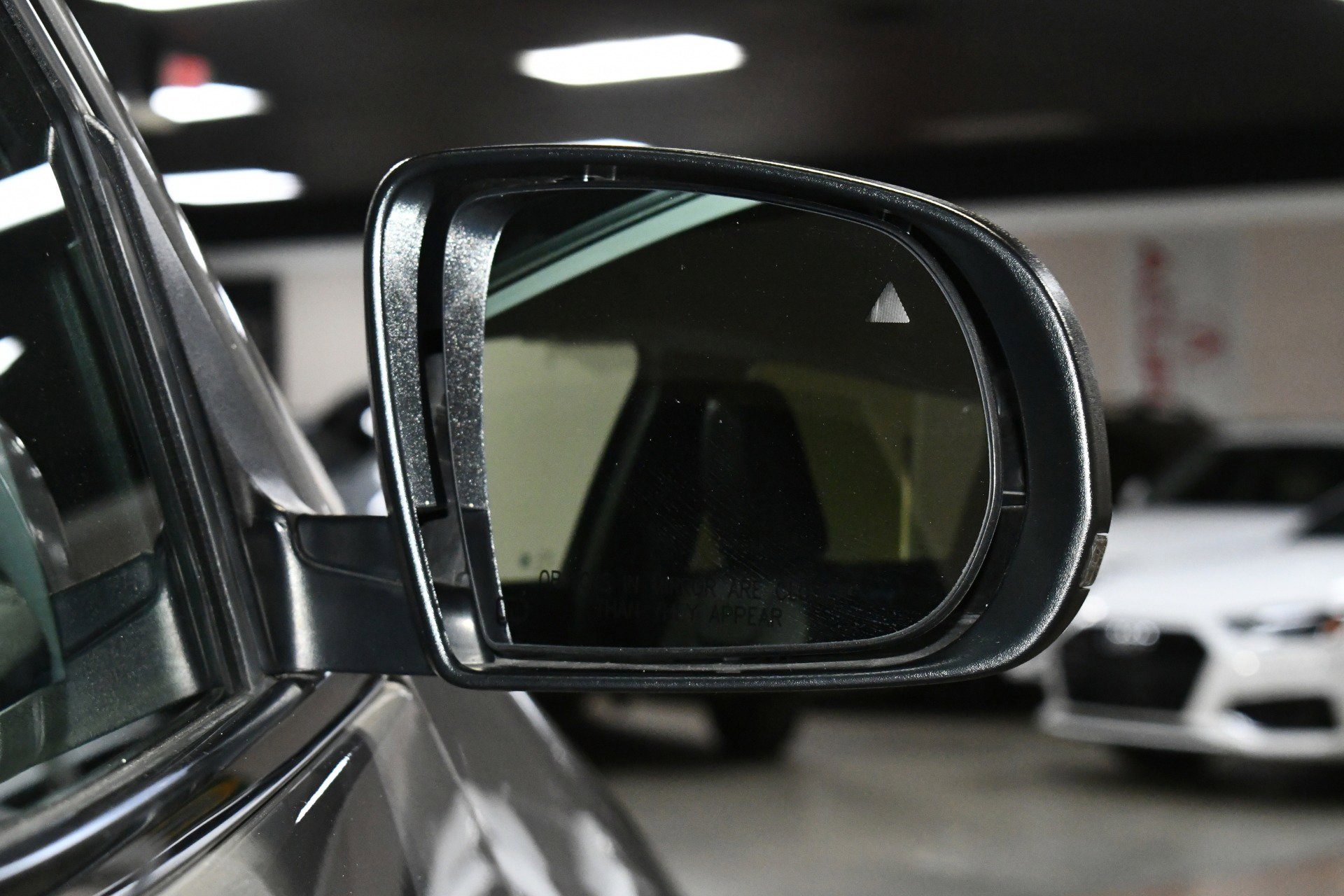 Used 2019 Jeep Cherokee Limited image 64