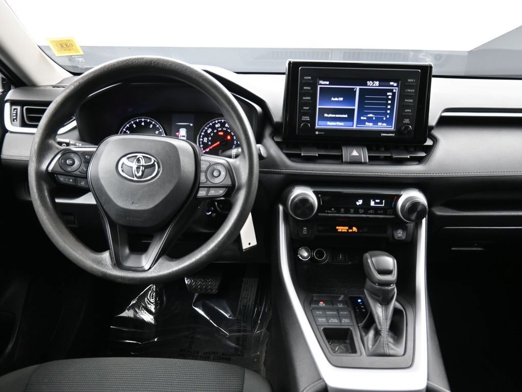 Certified 2022 Toyota RAV4 LE image 19