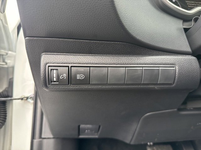 Used 2023 Toyota Corolla SE image 25