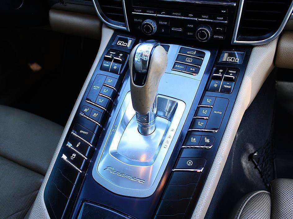 Used 2016 Porsche Panamera Edition RWD image 24