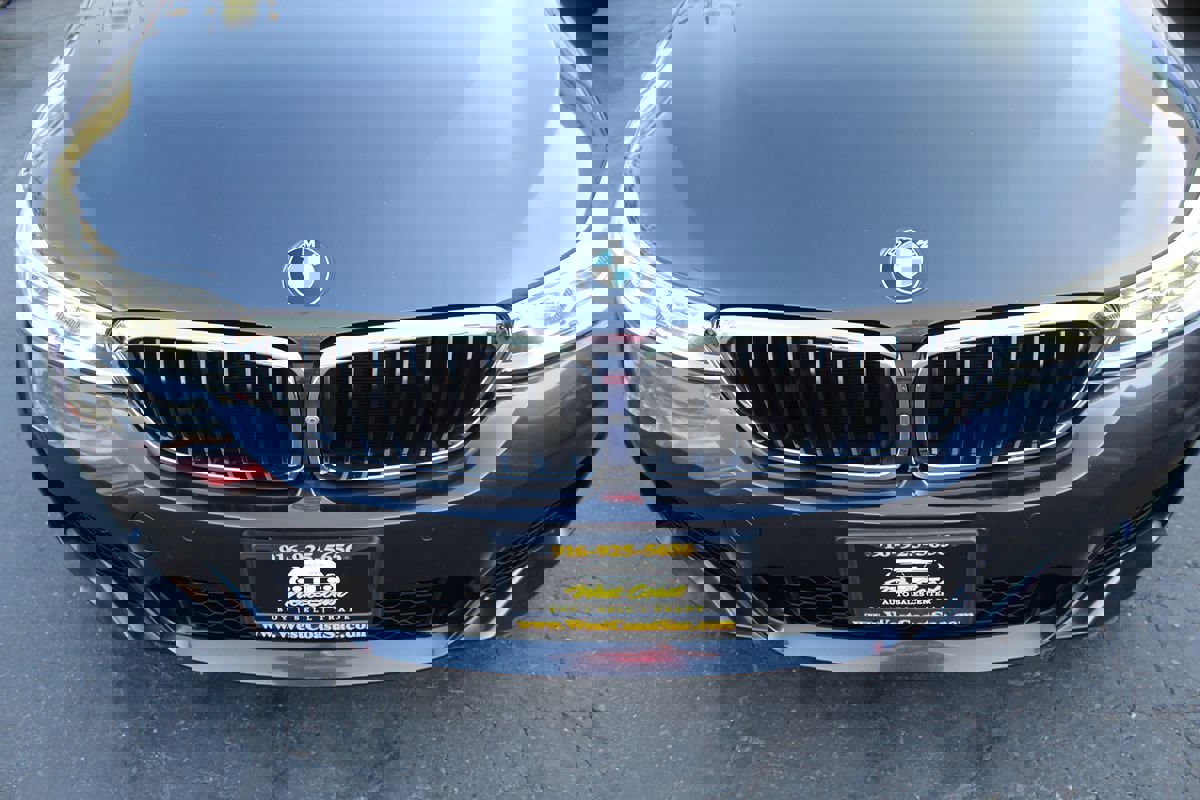 Used 2018 BMW 640i Gran Turismo xDrive image 9