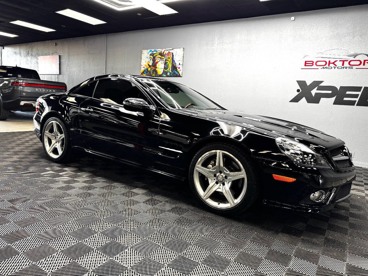 Used 2011 Mercedes-Benz SL 550 image 4
