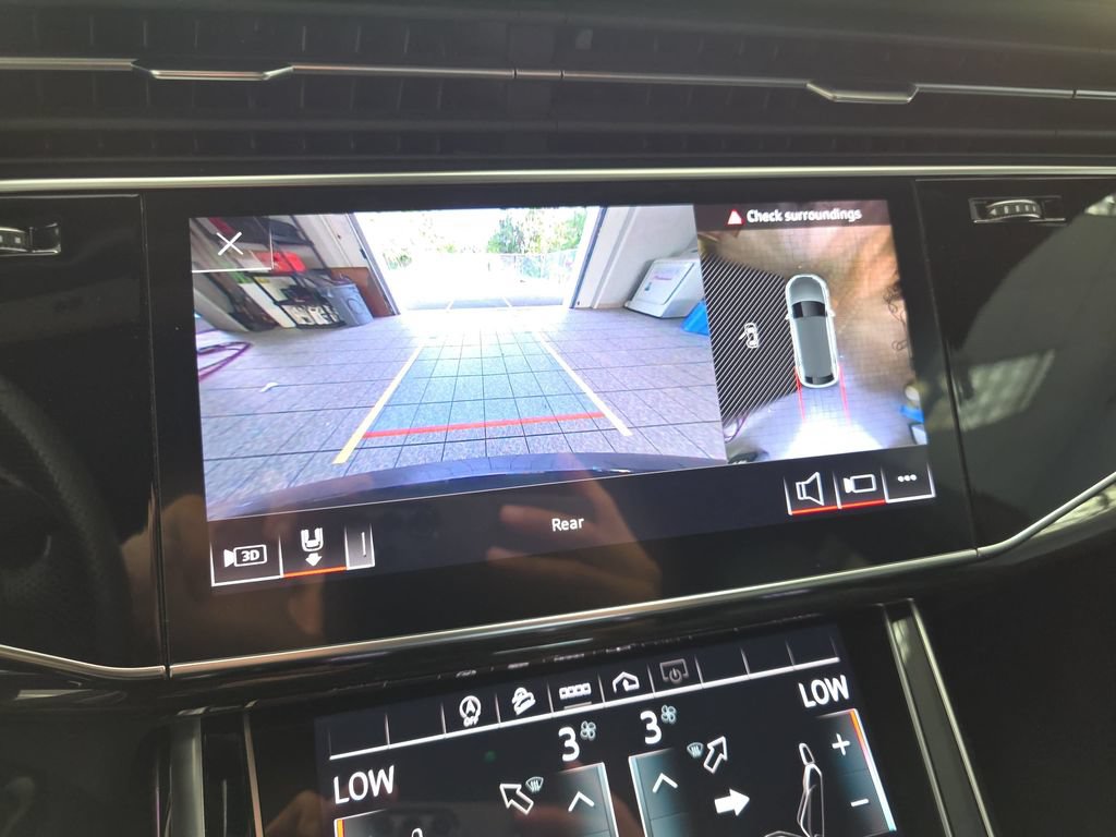 Used 2021 Audi RS Q8 w/ Carbon Optic Package AWD/4WD image 24