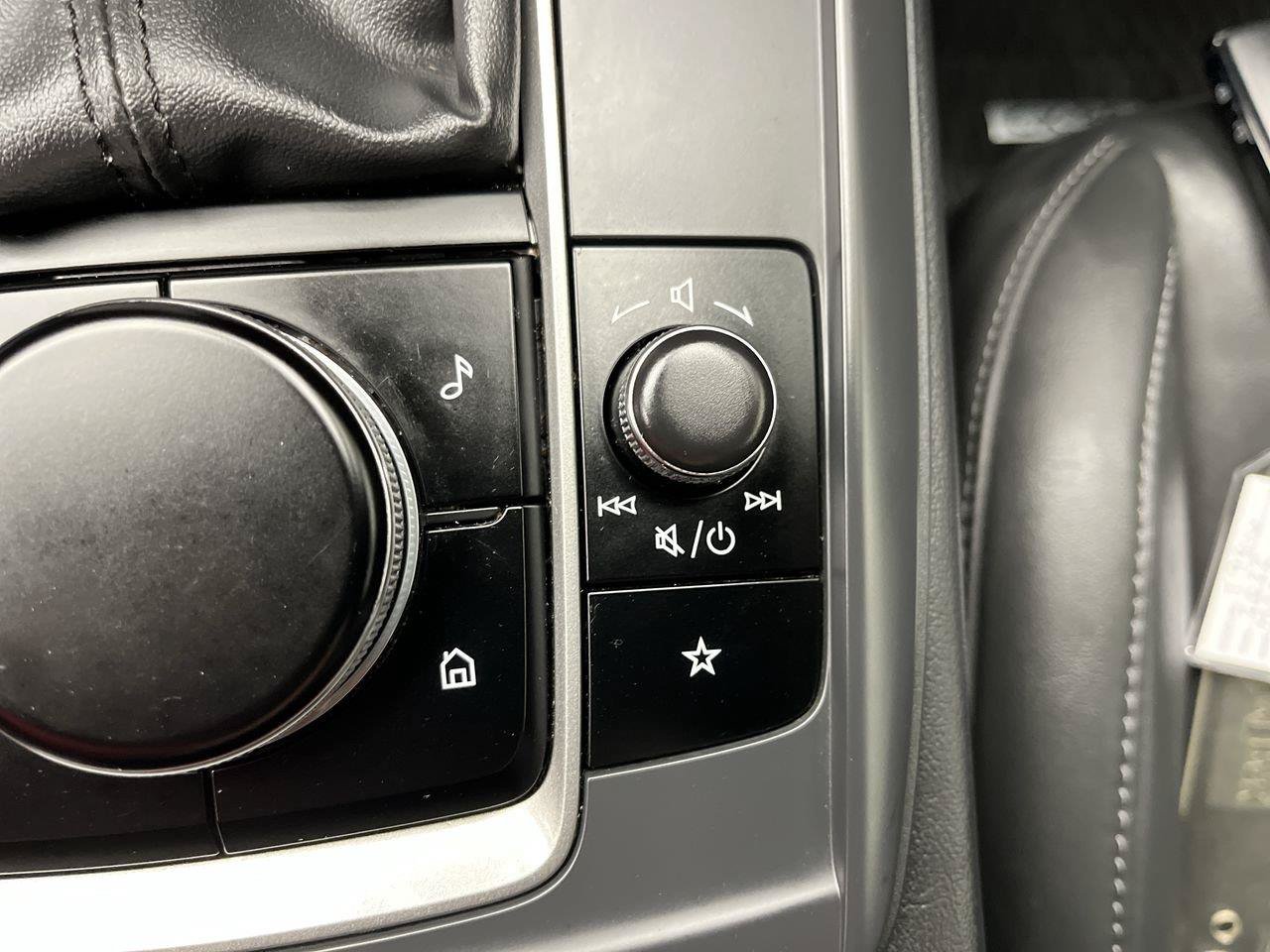 Certified 2022 MAZDA CX-30 AWD 2.5 S w/ Select Package image 16