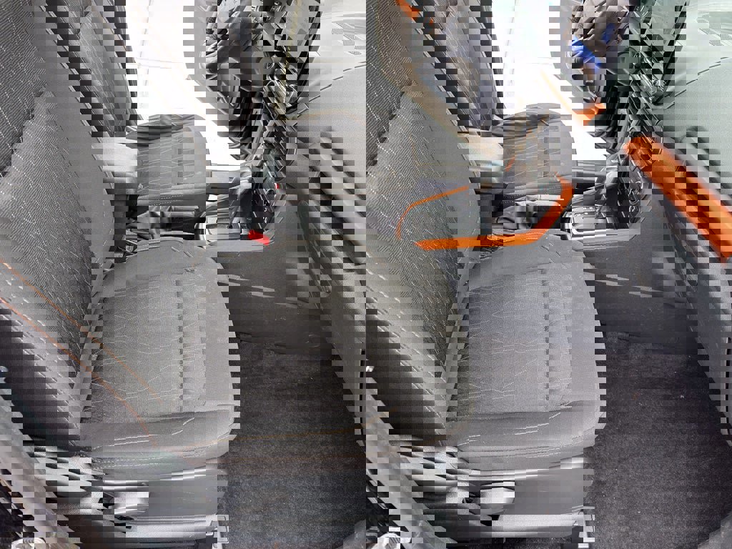 Used 2021 Ford EcoSport SE w/ SE Appearance Package image 27