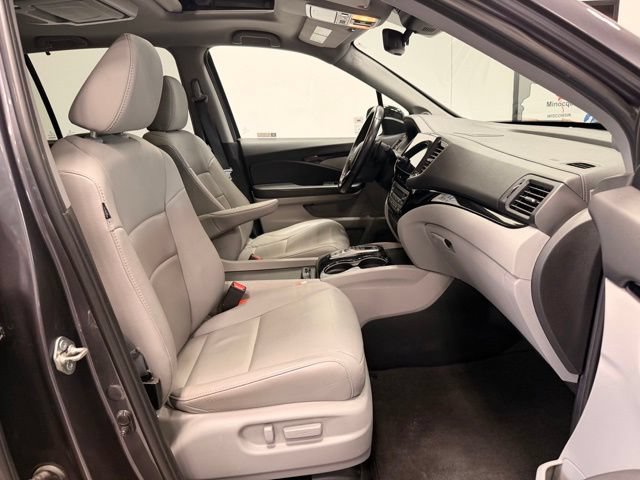 Used 2021 Honda Pilot Touring image 14