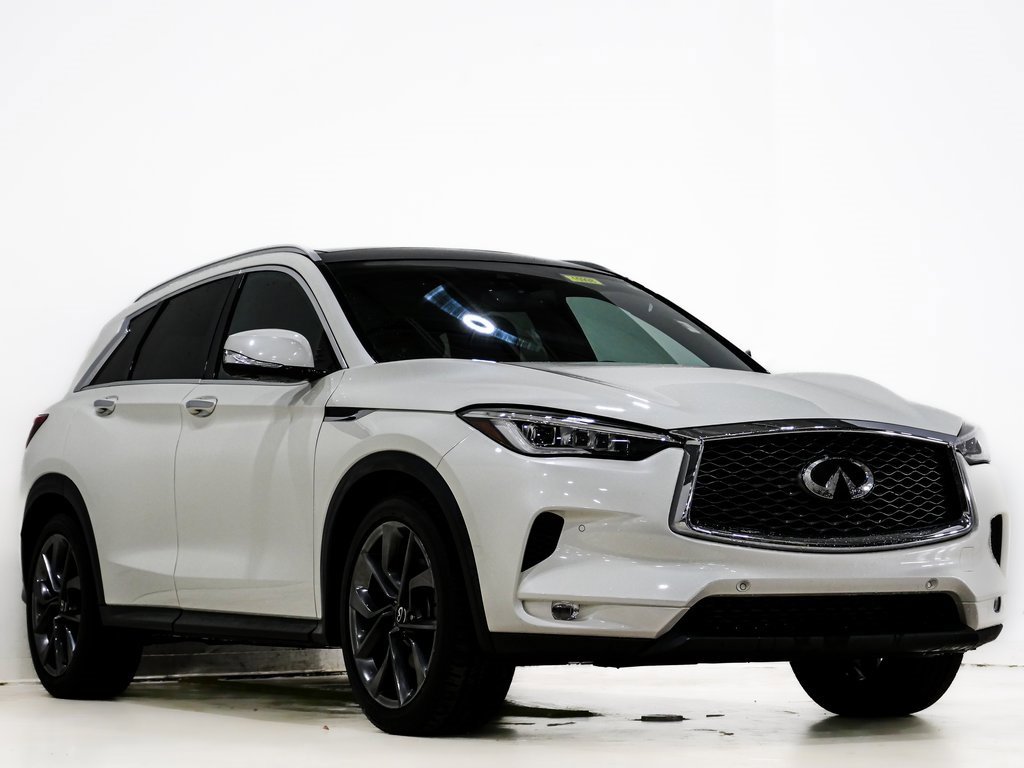 Used 2019 INFINITI QX50 Essential w/ Sensory Package image 1