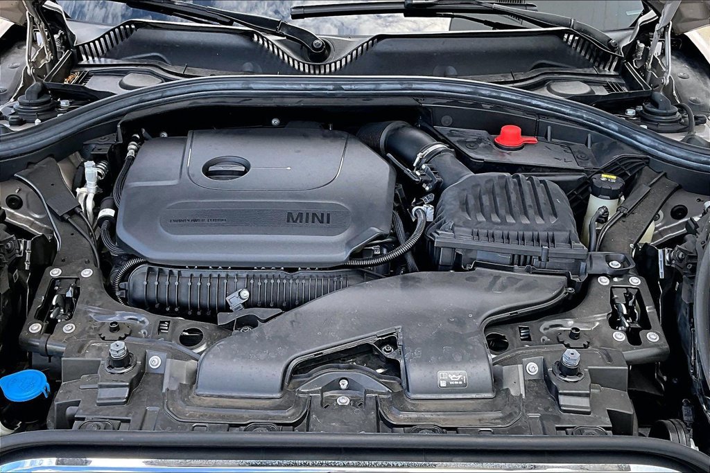 Certified 2022 MINI Cooper Clubman S FWD image 11