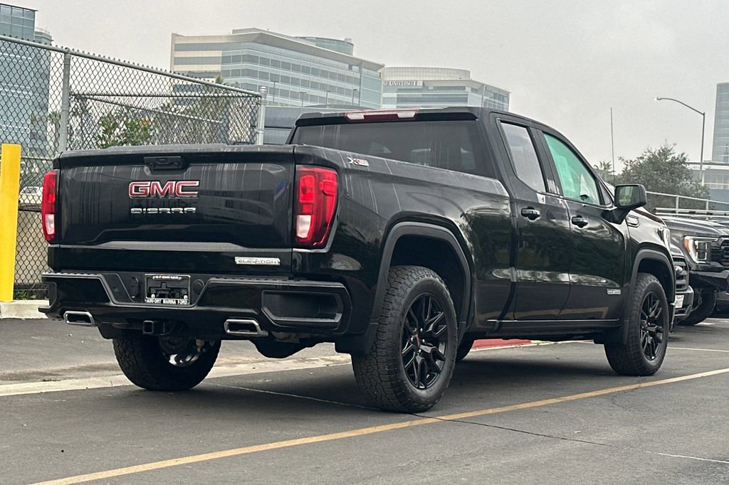 Used 2023 GMC Sierra 1500 Elevation w/ X31 Off-Road Package image 5
