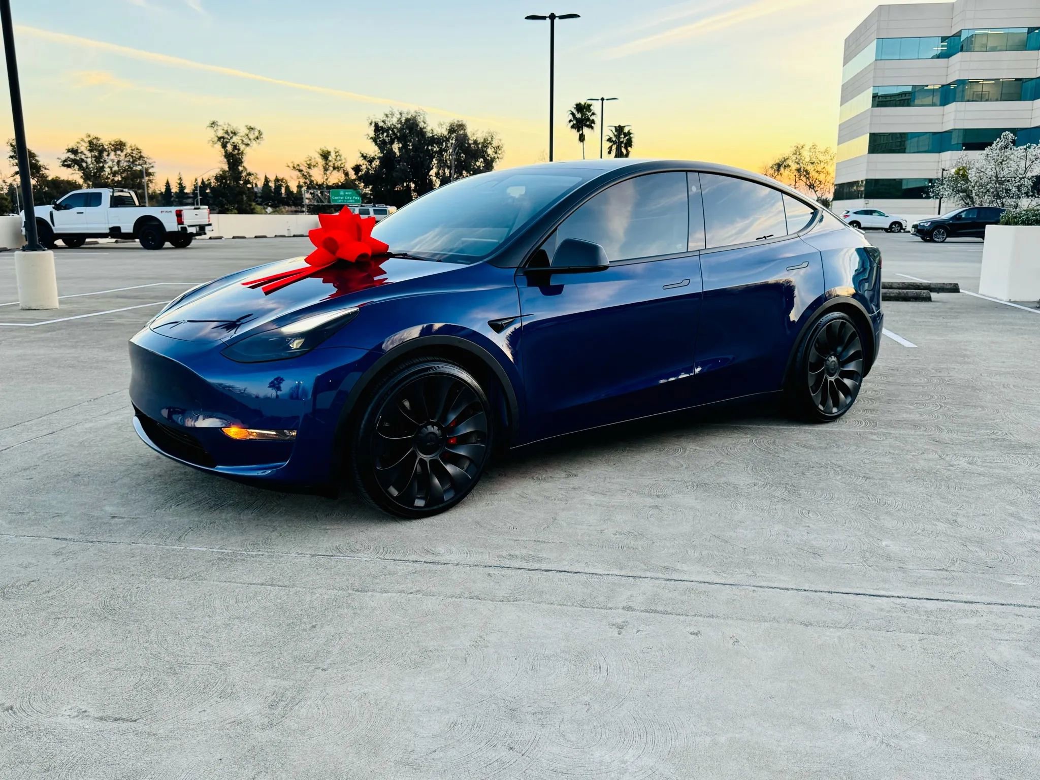 Used 2023 Tesla Model Y Performance image 11
