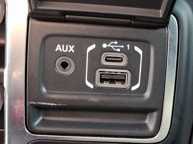 Used 2023 Jeep Wrangler Altitude image 26