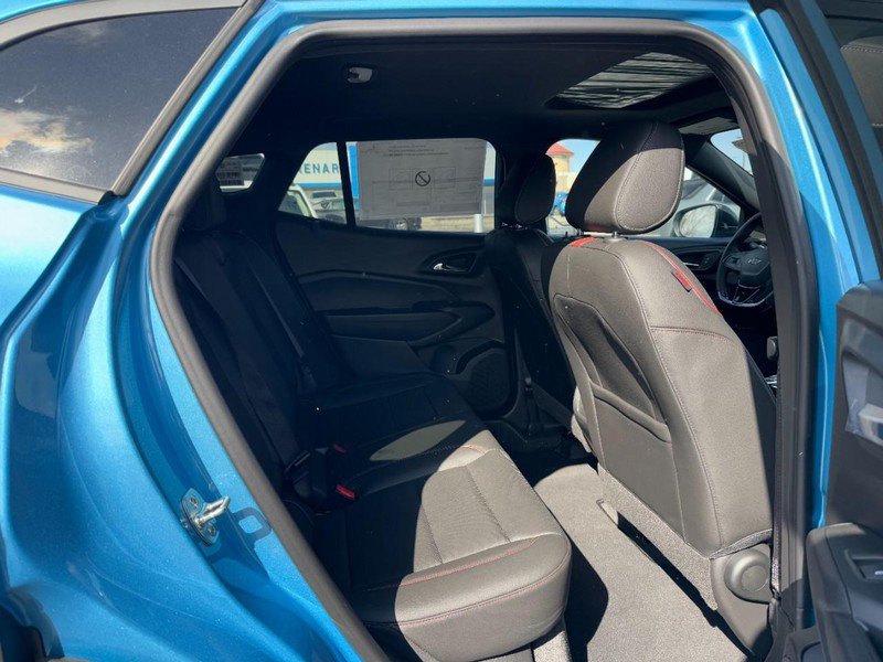 New 2026 Chevrolet Trax RS w/ Sunroof Package FWD image 5