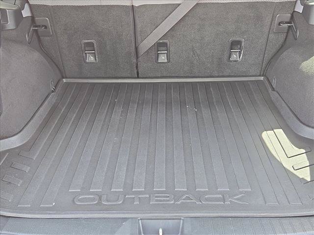 Used 2019 Subaru Outback 2.5i Premium AWD/4WD image 6