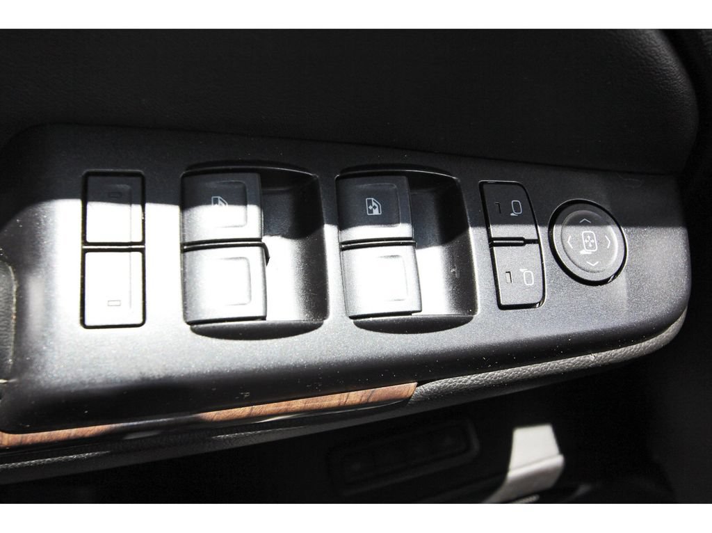 Used 2020 Chevrolet Tahoe LT AWD/4WD image 22