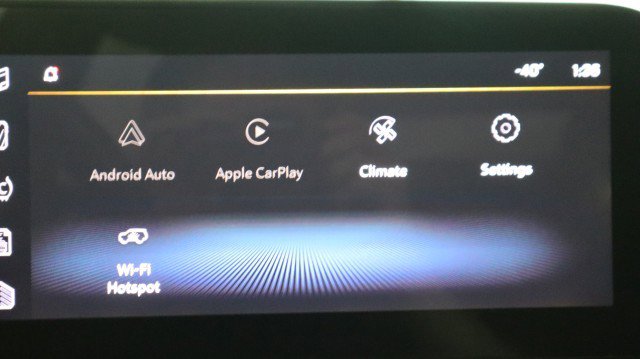 Used 2024 Chevrolet Trax LT w/ Sunroof Package image 15