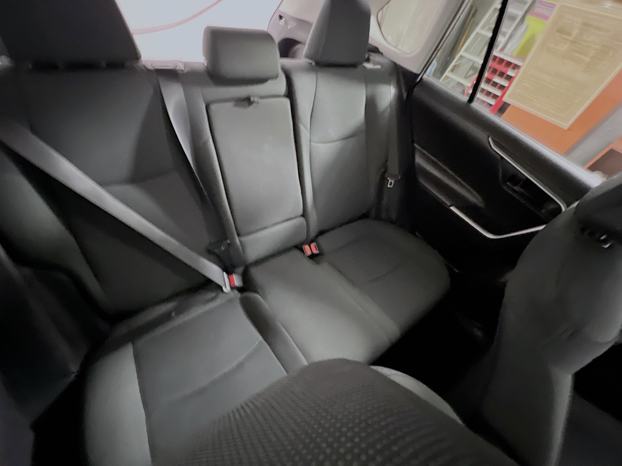 Used 2022 Toyota RAV4 LE FWD image 33