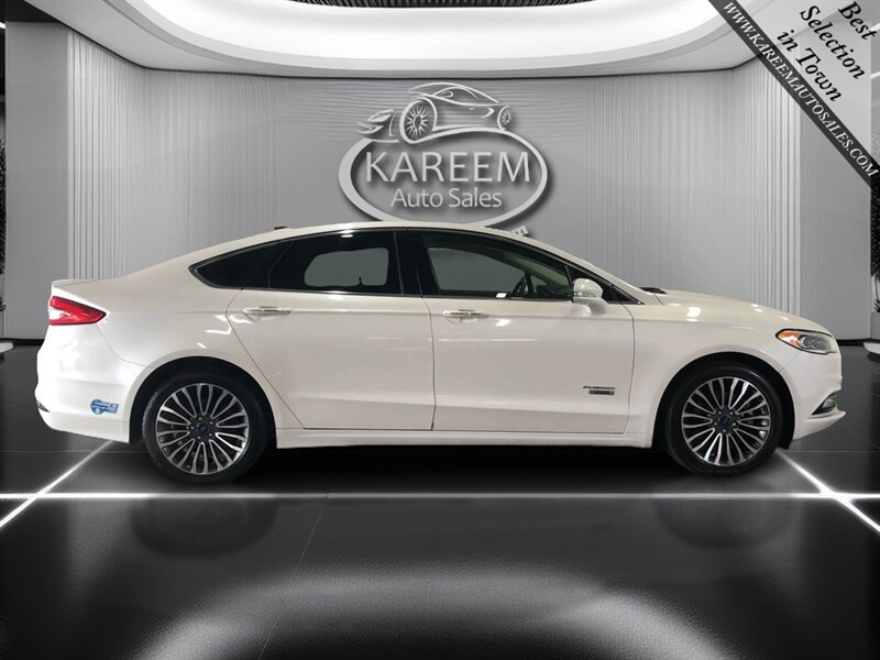 Used 2018 Ford Fusion Energi Titanium FWD image 4