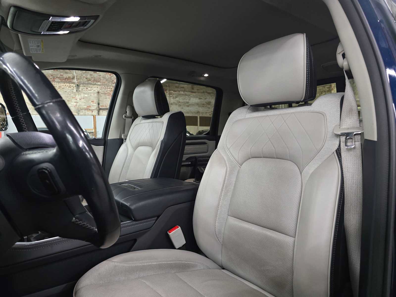 Used 2024 RAM 1500 Limited AWD/4WD image 21